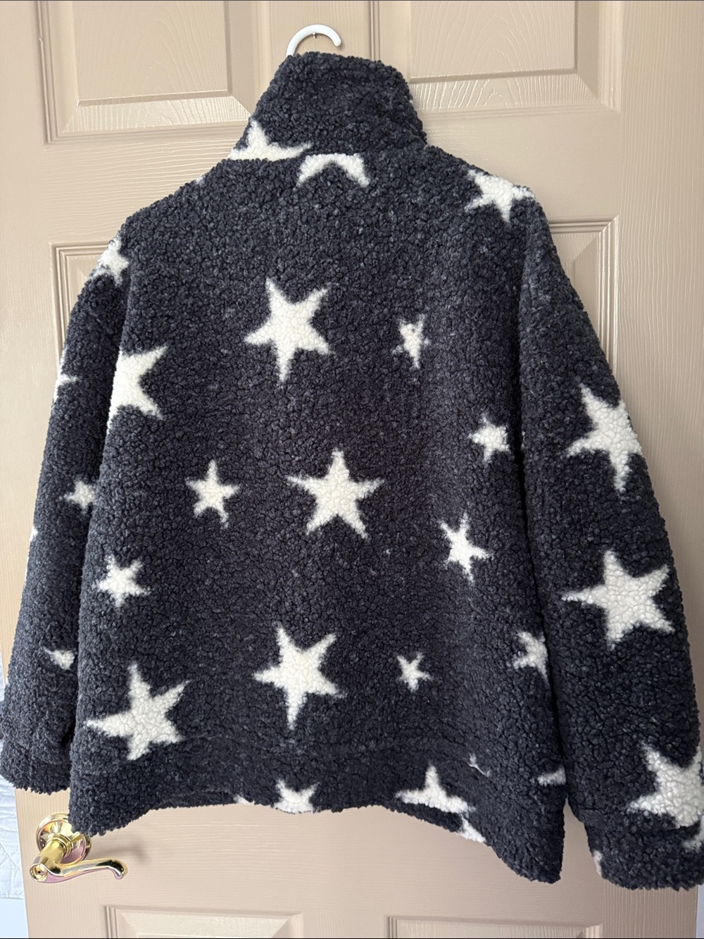 Olivaceous Black Teddy Jacket with White Star Pattern - Picture 2 of 4